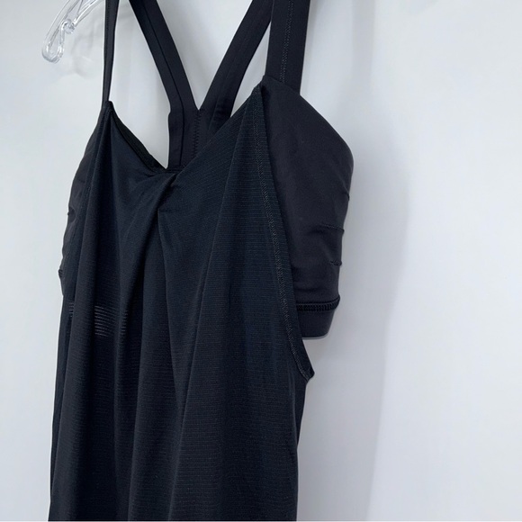 Lululemon Tank with Sports Bra Black Size Small? - Picture 2 of 5